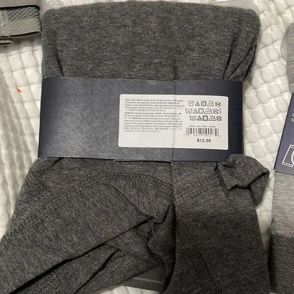 NIP- GAP- Men’s L. 3 assorted boxes - Picture 8 of 12